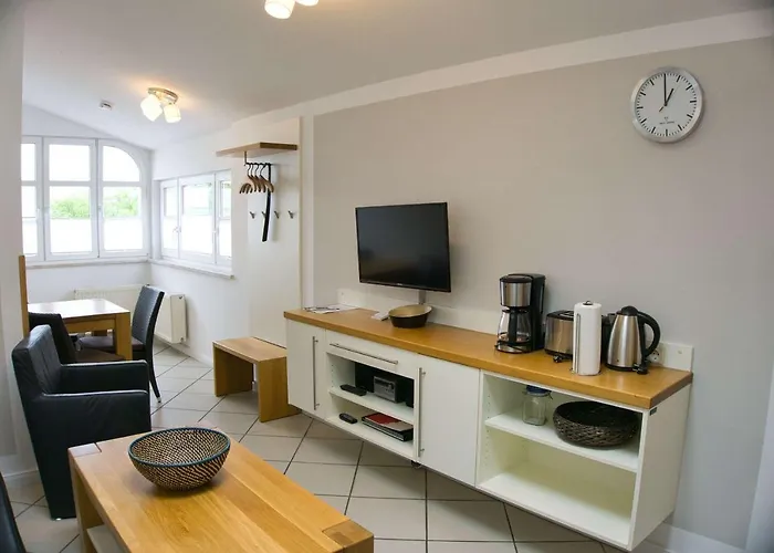 Haus Blick Zur 10 Mit Sauna- Und Schwimmbadnutzung Im Ahoi Sellin * غورين
