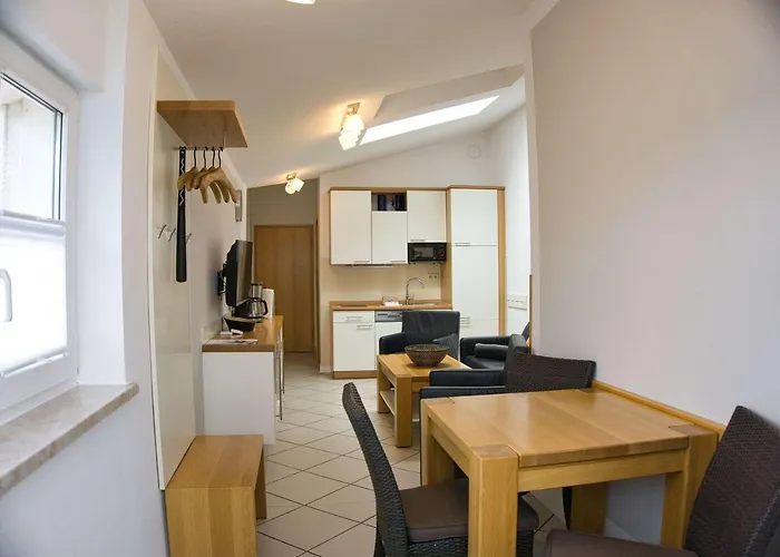 Haus Blick Zur 10 Mit Sauna- Und Schwimmbadnutzung Im Ahoi Sellin * غورين